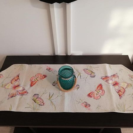 Kolonaki Domus Apartment Iasi Bagian luar foto
