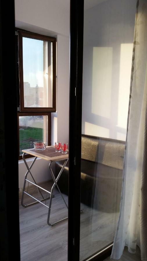 Kolonaki Domus Apartment Iasi Bagian luar foto
