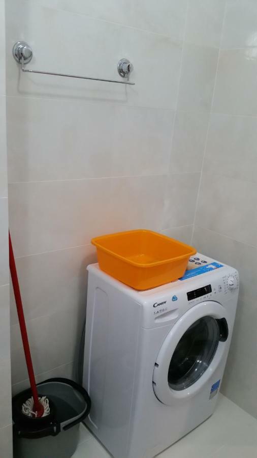 Kolonaki Domus Apartment Iasi Bagian luar foto